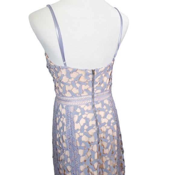 Elliatt Tingle Chemical Lace Sleeveless Midi Dress in Lilac Blue Nude Medium - Picture 7 of 15